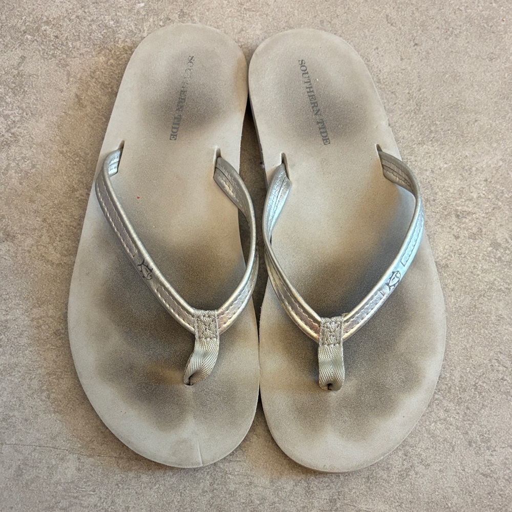 Southern Tide Women's Boat Sole Metallic Sandals